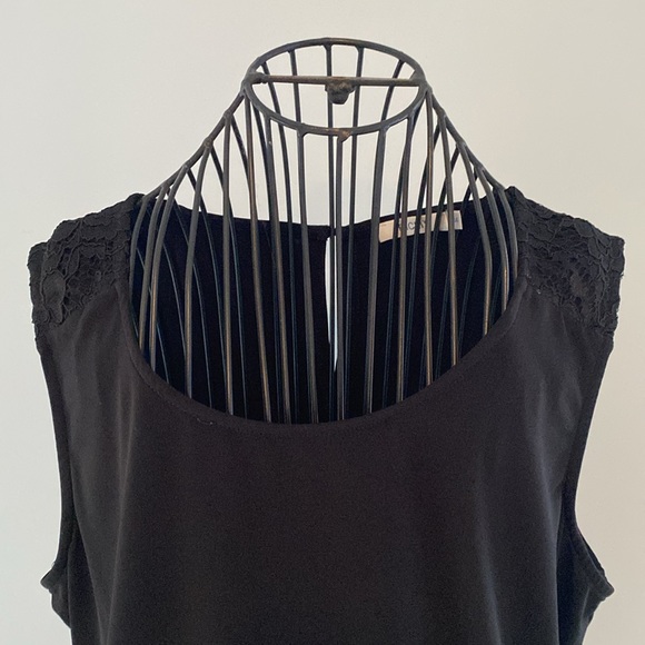Black dressy tank top - Picture 3 of 3
